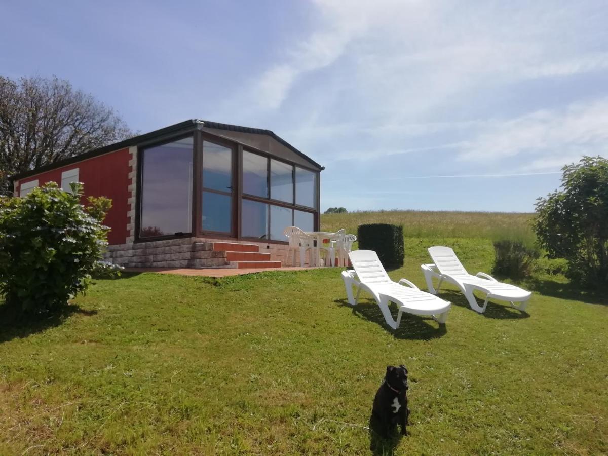 Bungalow Laredo Bagian luar foto