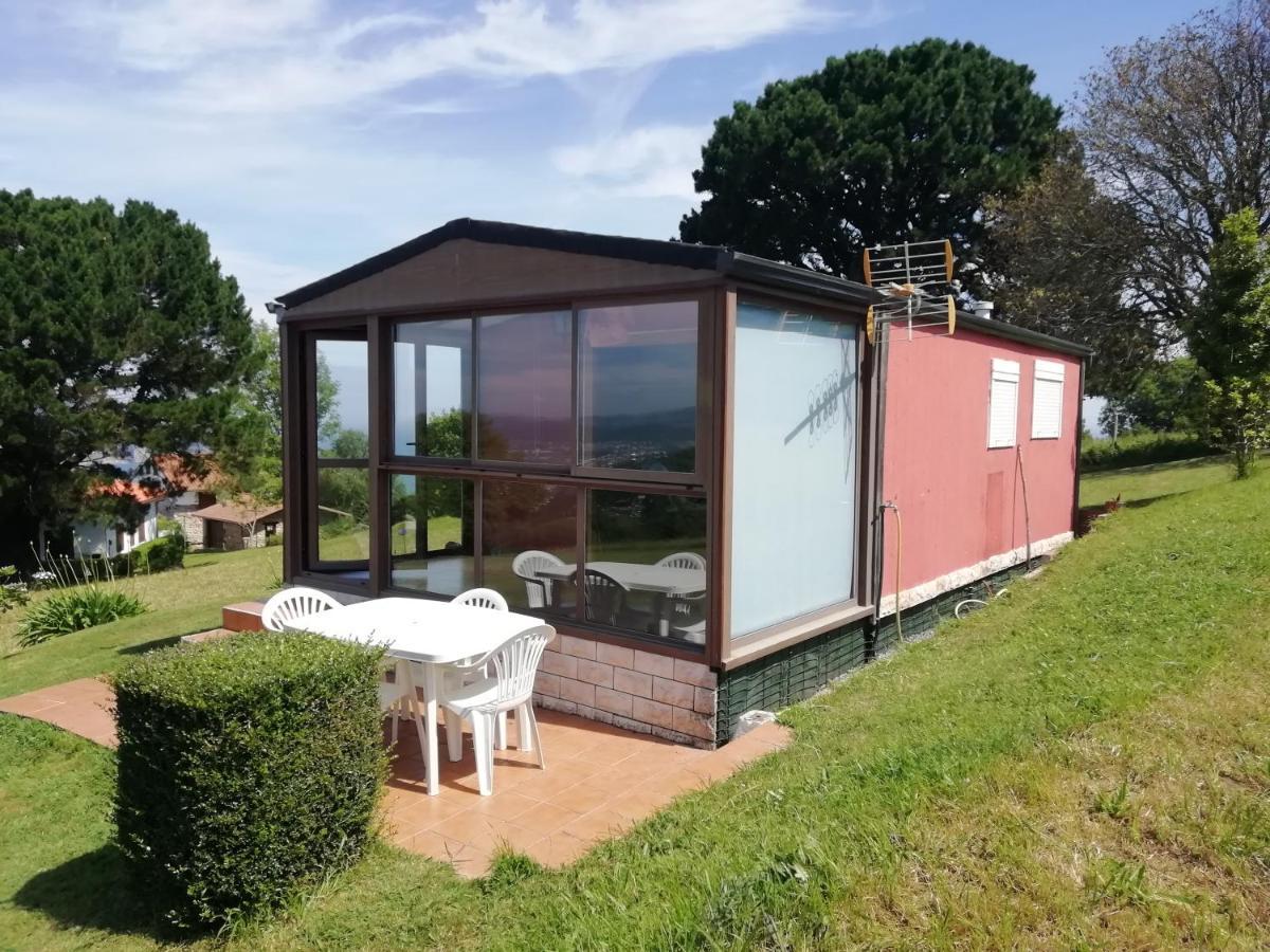 Bungalow Laredo Bagian luar foto